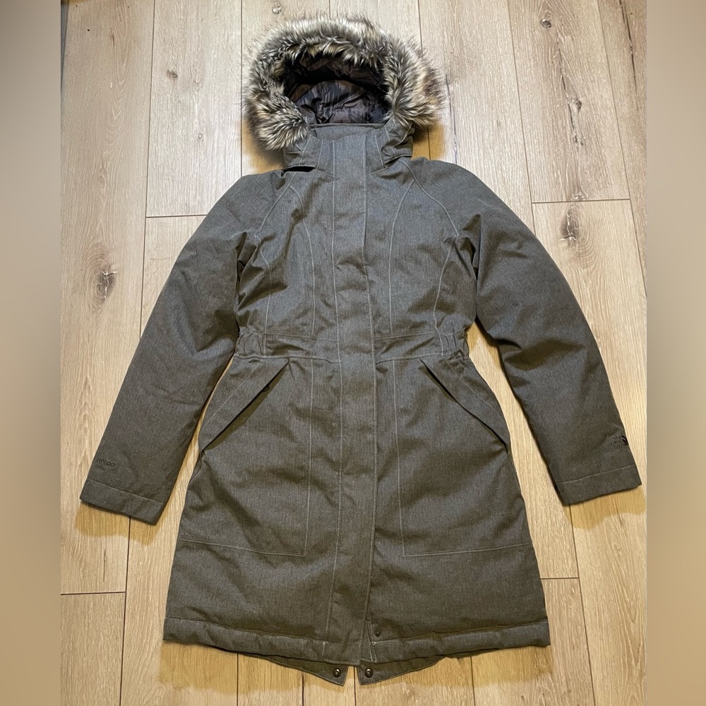 The North Face "Arctic" Down Parka Iconic Grey Staple Women's S Minimalist